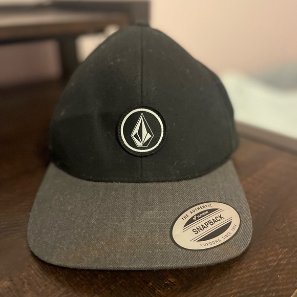 Volcom Full Stone Heather Flexfit Hat - Charcoal Heather - New O/S - Picture 1 of 5